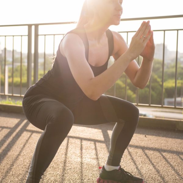 Squat Pomuskeltraining Frau